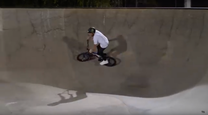 Scotty Cranmer - Stuck In The Bowl At The Skatepark!