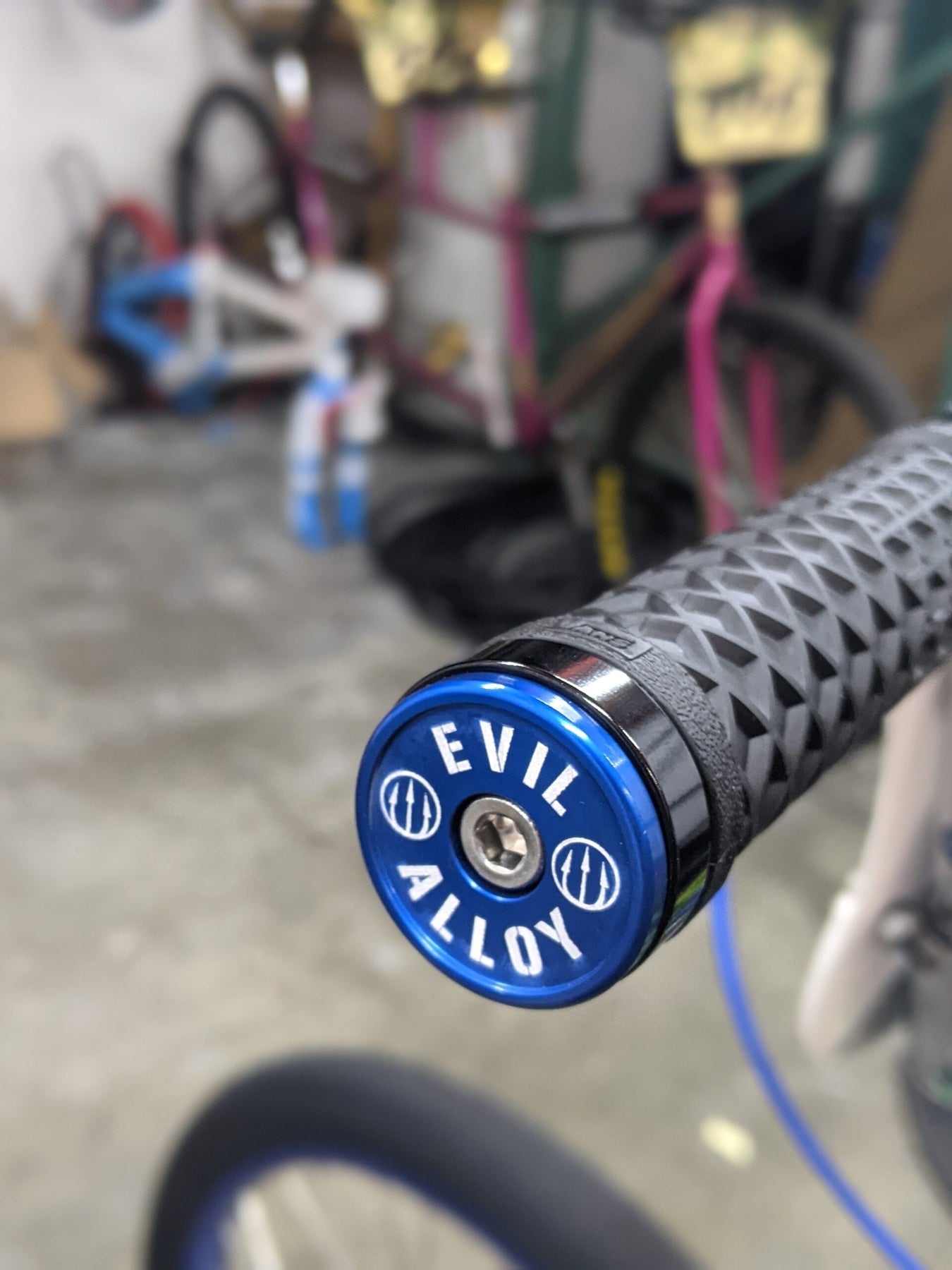 Evil Alloy Bar Ends - Thumbnail 3