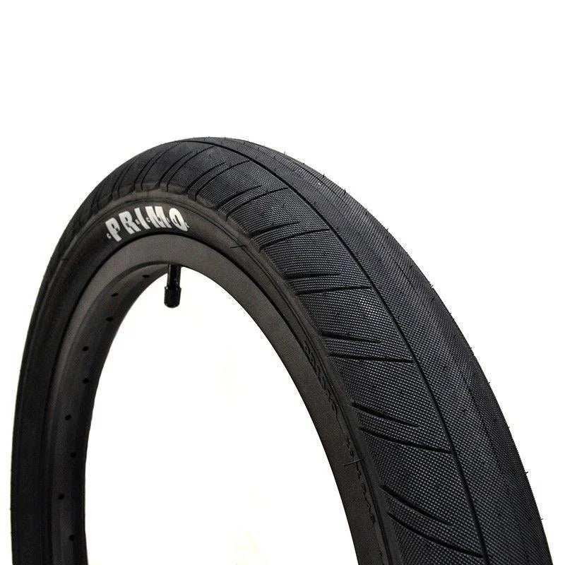 close up view of the Primo Stevie Churchill tire in black, detailed micro knurl
