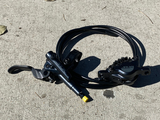 Complete view of the Shimano SLX brake and lever