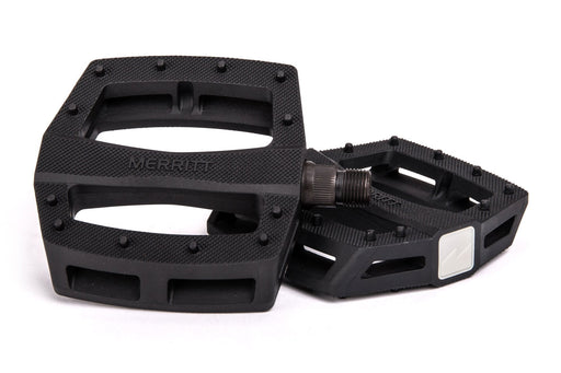 Top view of the Merritt P1 pedals in black